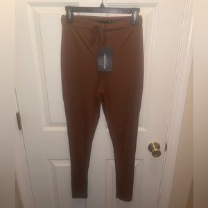 Brown ribbed leggings